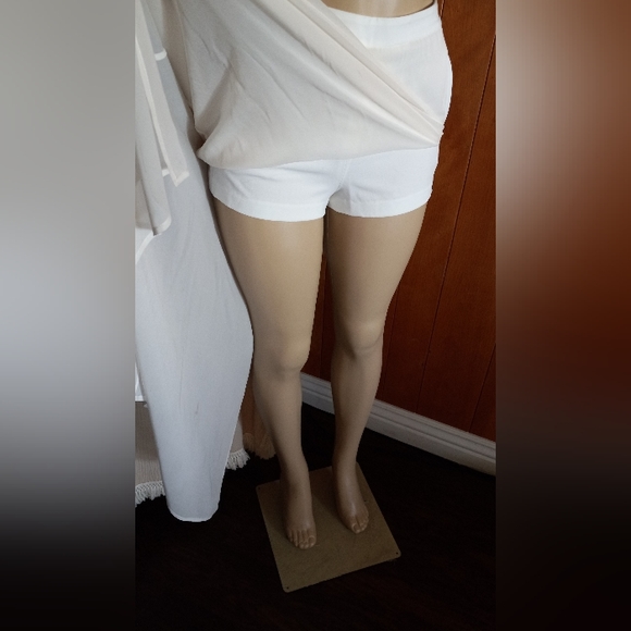 BCBG MAXAZRIA Maxi Skirt Silk with Underneath shorts - Picture 6 of 10